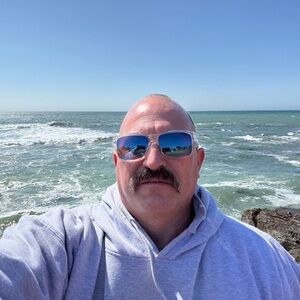 Meet your Posher, Eric